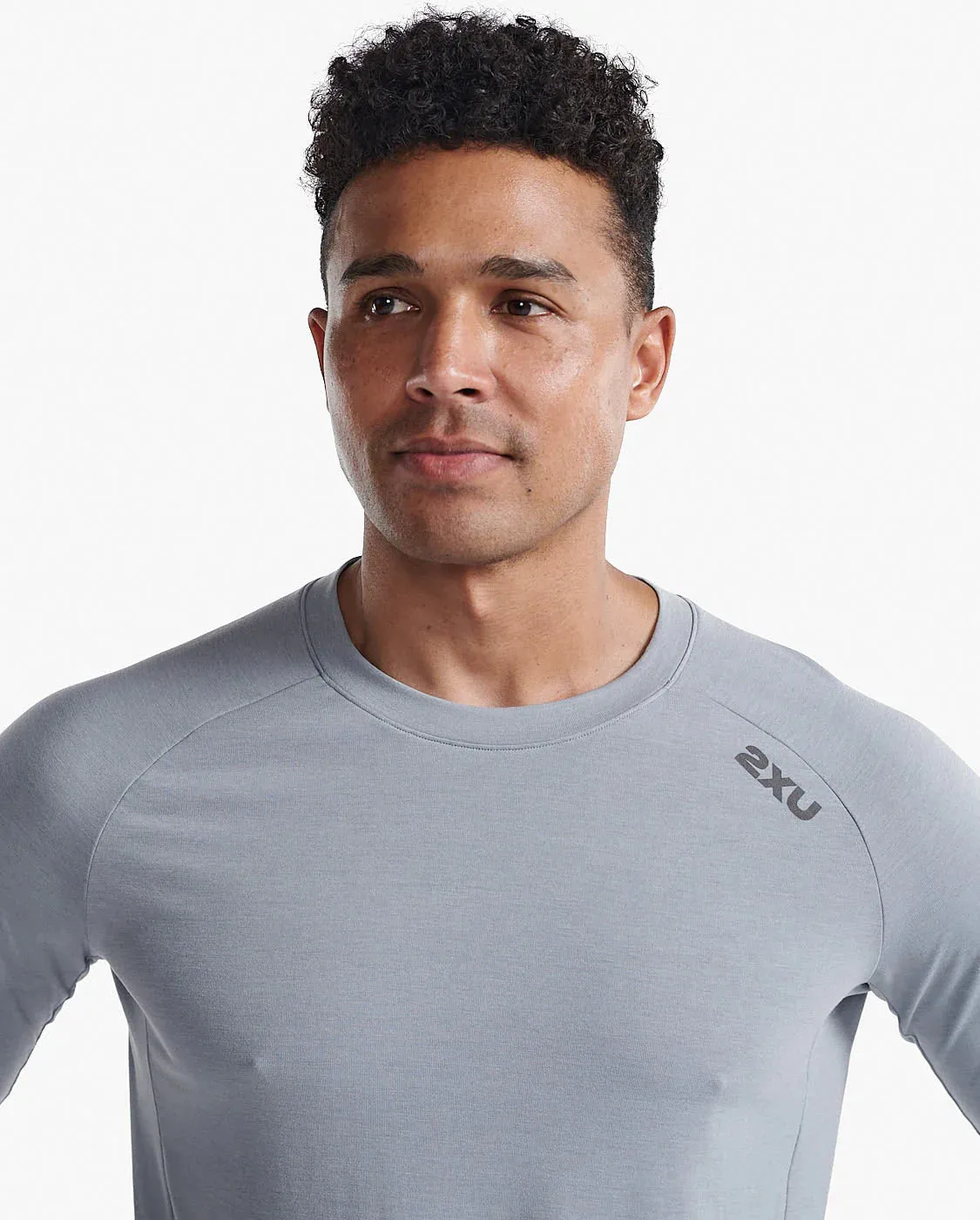 2XU Mens Ignition Base Layer Long Sleeve Tee - Weathervane