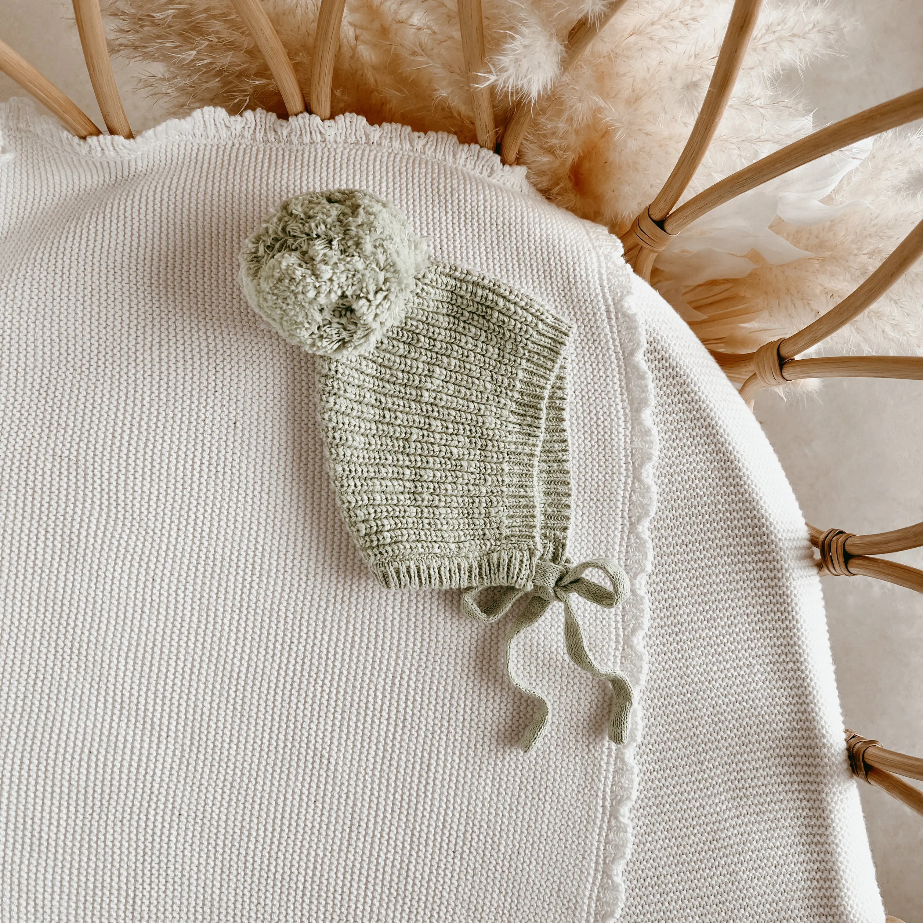 Chunky Knit Bonnet - Pear