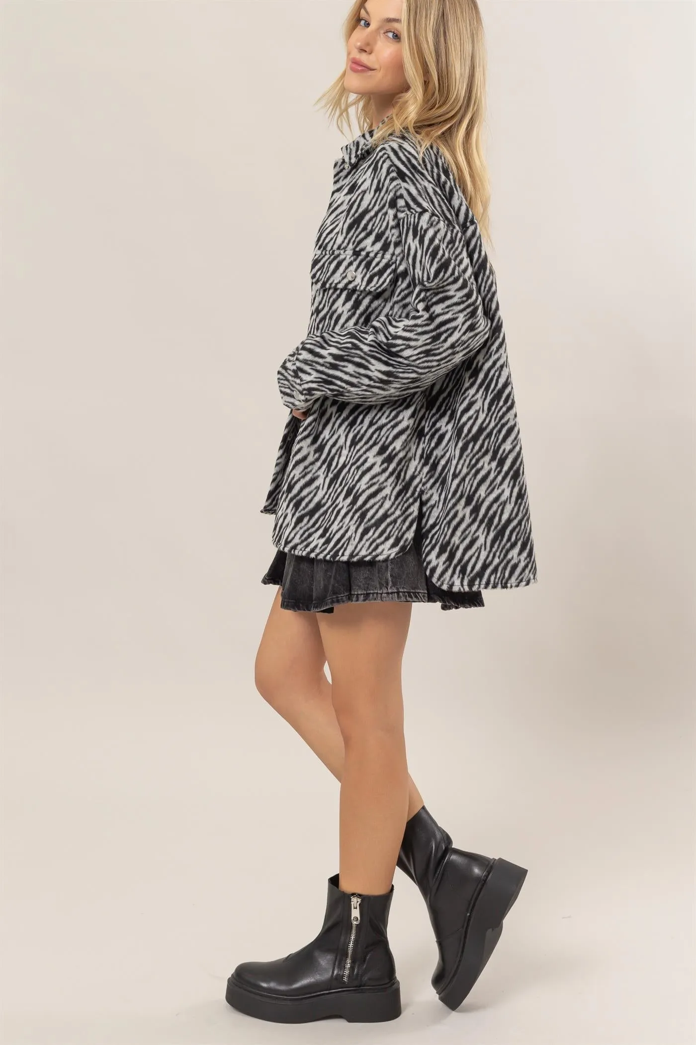 HF24F151-Zebra Pattern Oversized Shacket