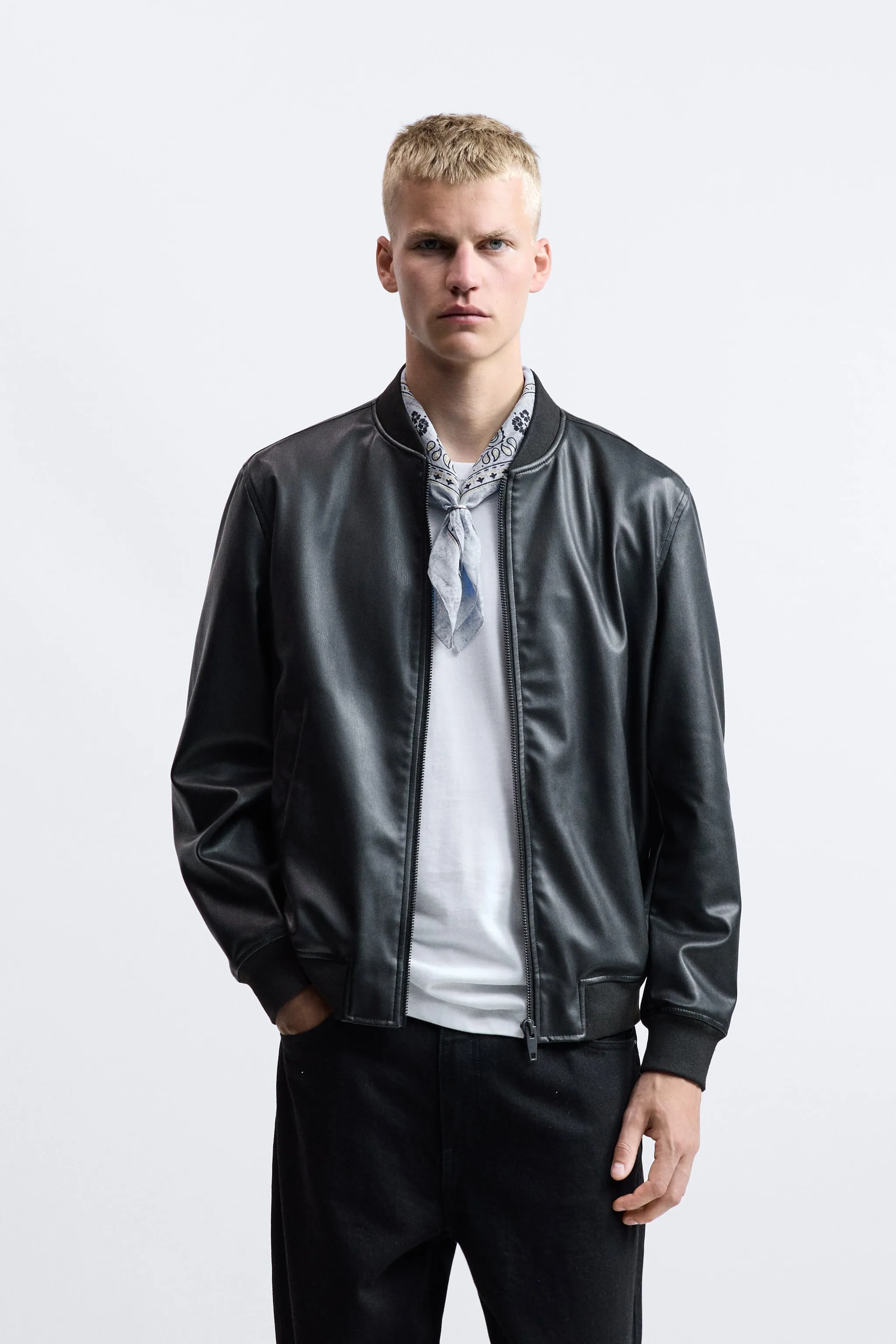 LEATHER BOMBER BLACK