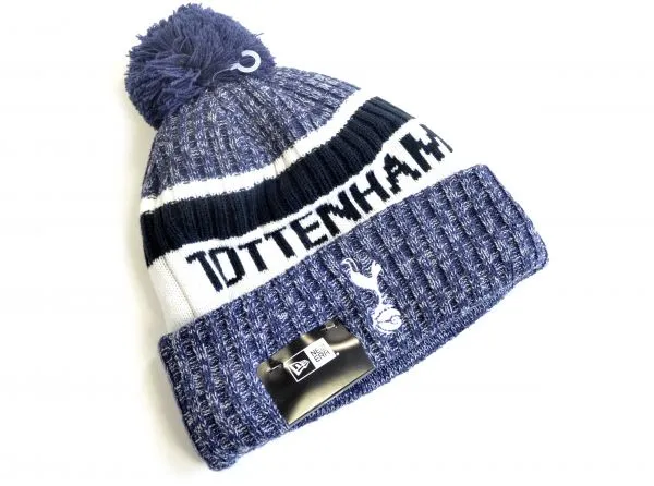 Tottenham Hotspurs New Era blue knitted bobble hat