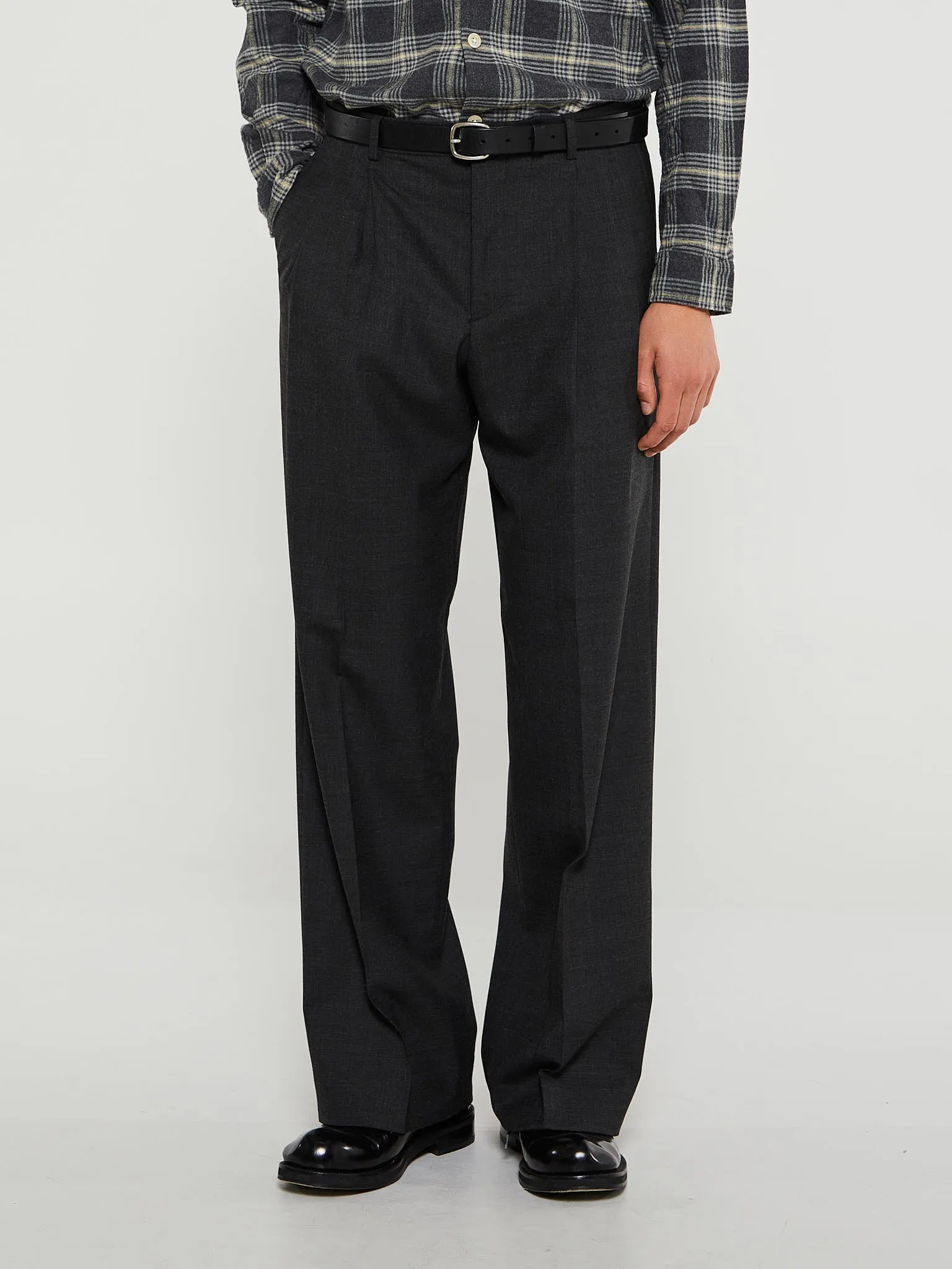 Wide Pleated Trousers in Anthracite